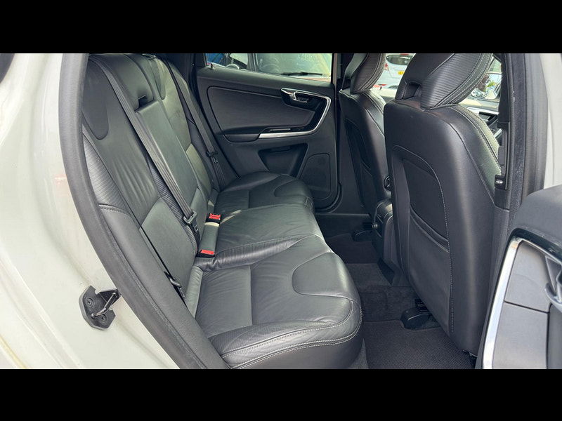 Volvo XC60 2.4 D5 R-Design Geartronic AWD Euro 5 5dr 5dr Automatic 2025