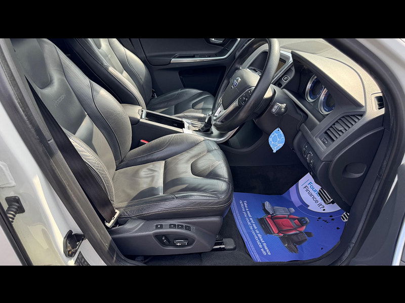 Volvo XC60 2.4 D5 R-Design Geartronic AWD Euro 5 5dr 5dr Automatic 2025