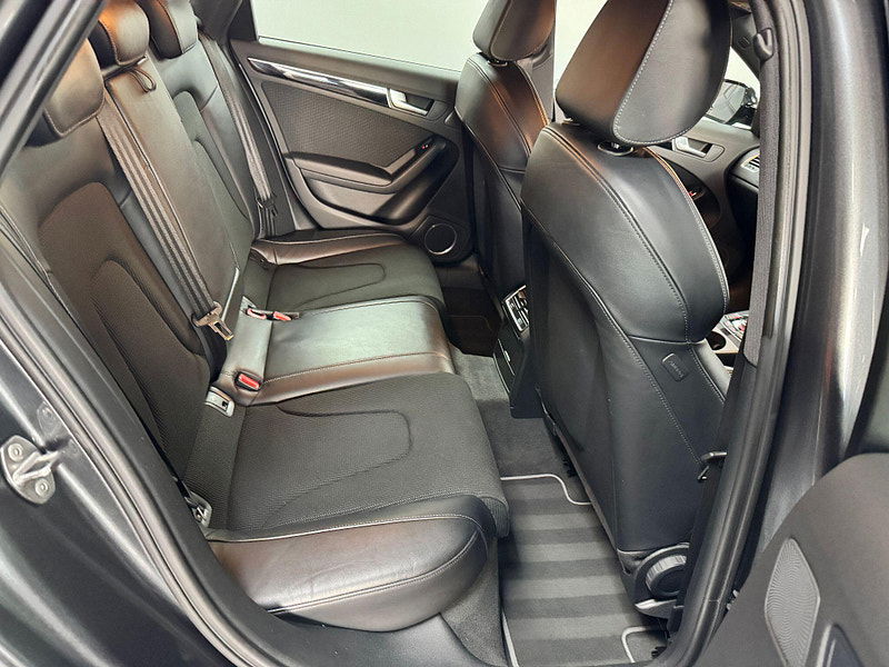 Audi A4 2.0 TDI Black Edition Euro 6 (s/s) 4dr (Nav) 4dr Manual 2025