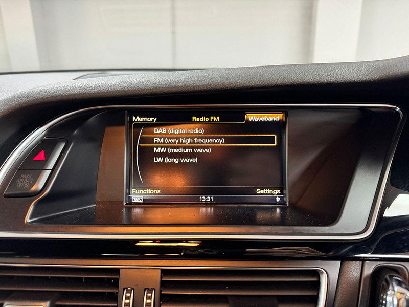 Audi A4 2.0 TDI Black Edition Euro 6 (s/s) 4dr (Nav) 4dr Manual 2025