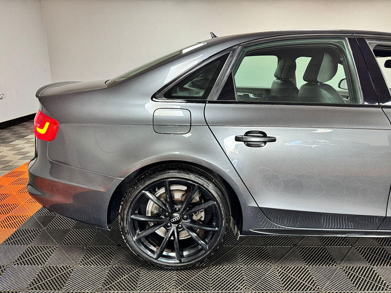 Audi A4 2.0 TDI Black Edition Euro 6 (s/s) 4dr (Nav) 4dr Manual 2025