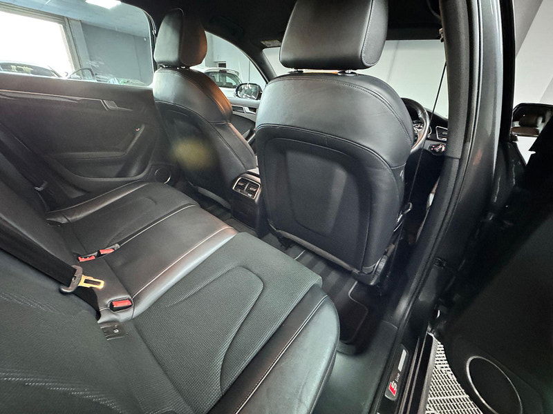 Audi A4 2.0 TDI Black Edition Euro 6 (s/s) 4dr (Nav) 4dr Manual 2025