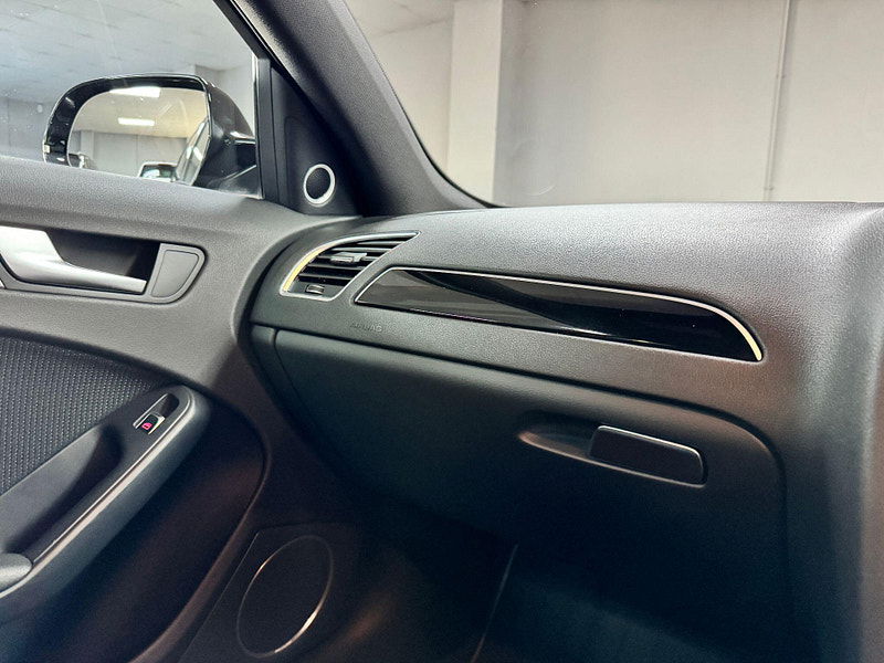 Audi A4 2.0 TDI Black Edition Euro 6 (s/s) 4dr (Nav) 4dr Manual 2025