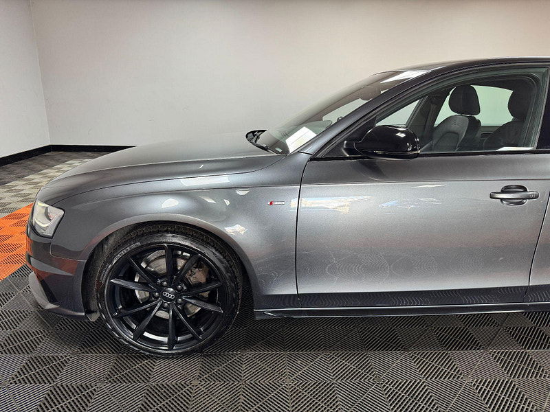 Audi A4 2.0 TDI Black Edition Euro 6 (s/s) 4dr (Nav) 4dr Manual 2025