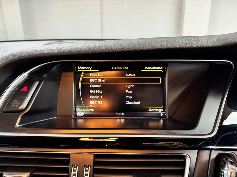 Audi A4 2.0 TDI Black Edition Euro 6 (s/s) 4dr (Nav) 4dr Manual 2025