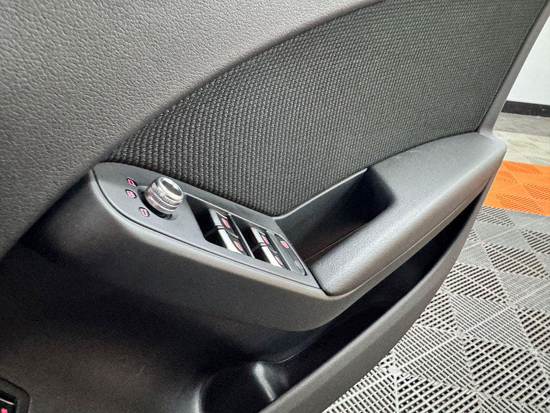 Audi A4 2.0 TDI Black Edition Euro 6 (s/s) 4dr (Nav) 4dr Manual 2025