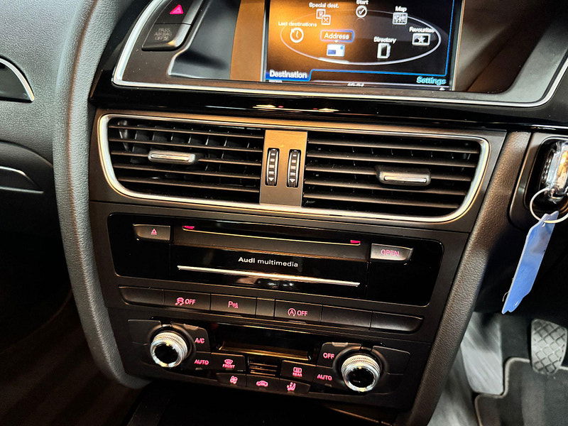 Audi A4 2.0 TDI Black Edition Euro 6 (s/s) 4dr (Nav) 4dr Manual 2025