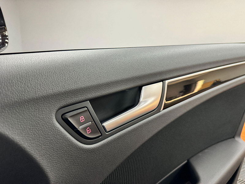 Audi A4 2.0 TDI Black Edition Euro 6 (s/s) 4dr (Nav) 4dr Manual 2025