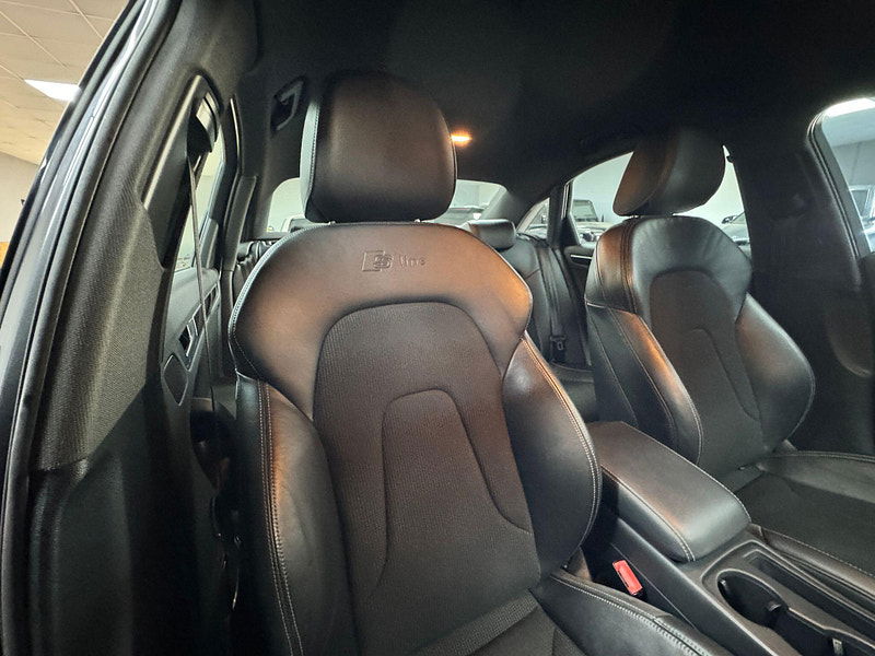 Audi A4 2.0 TDI Black Edition Euro 6 (s/s) 4dr (Nav) 4dr Manual 2025