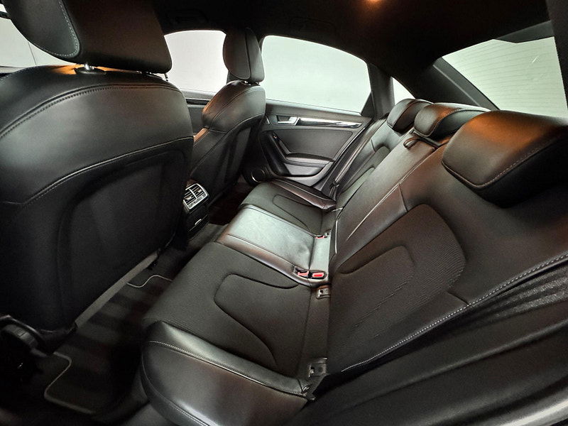 Audi A4 2.0 TDI Black Edition Euro 6 (s/s) 4dr (Nav) 4dr Manual 2025