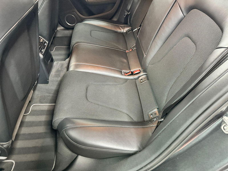 Audi A4 2.0 TDI Black Edition Euro 6 (s/s) 4dr (Nav) 4dr Manual 2025