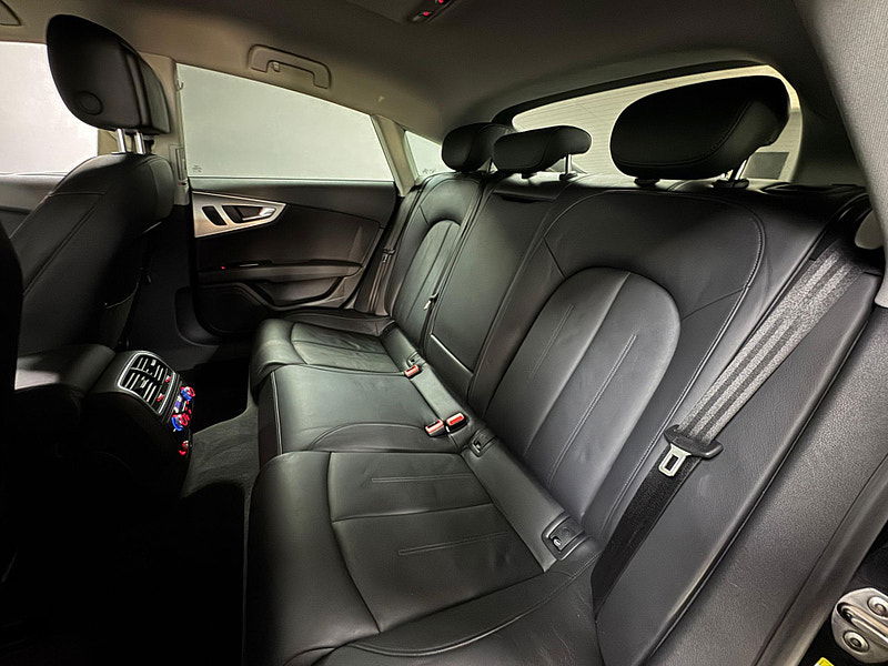 Audi A7 3.0 TDI V6 ultra SE Executive Sportback S Tronic Euro 6 (s/s) 5dr 5dr Automatic 2025