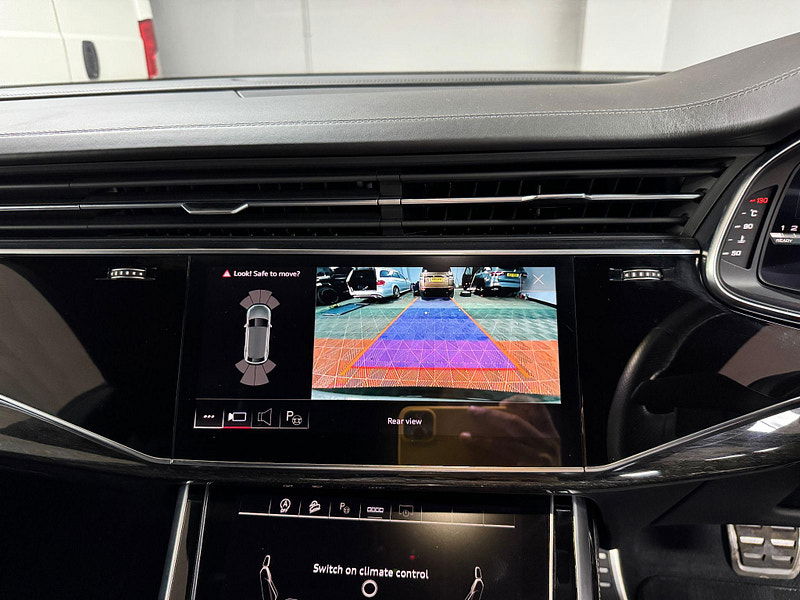 Audi SQ8 4.0 TFSI V8 Black Edition Tiptronic quattro Euro 6 (s/s) 5dr 5dr Automatic 2025