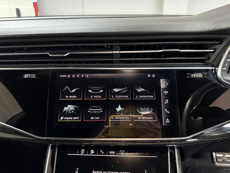 Audi SQ8 4.0 TFSI V8 Black Edition Tiptronic quattro Euro 6 (s/s) 5dr 5dr Automatic 2025