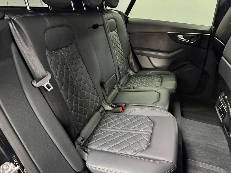 Audi SQ8 4.0 TFSI V8 Black Edition Tiptronic quattro Euro 6 (s/s) 5dr 5dr Automatic 2025