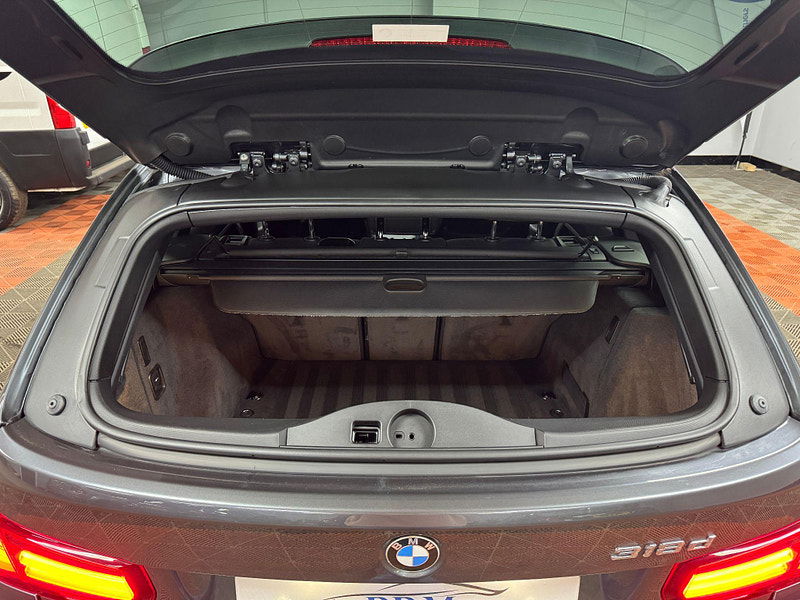 BMW 3 Series 2.0 318d M Sport Shadow Edition Touring Auto Euro 6 (s/s) 5dr 5dr Automatic 2025