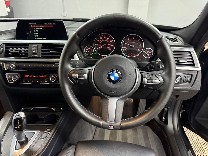 BMW 3 Series 2.0 318d M Sport Shadow Edition Touring Auto Euro 6 (s/s) 5dr 5dr Automatic 2025