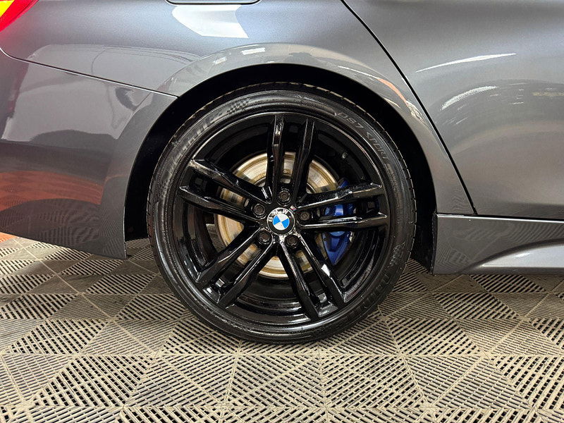 BMW 3 Series 2.0 318d M Sport Shadow Edition Touring Auto Euro 6 (s/s) 5dr 5dr Automatic 2025