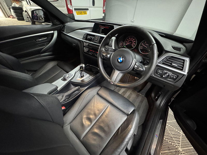 BMW 3 Series 2.0 318d M Sport Shadow Edition Touring Auto Euro 6 (s/s) 5dr 5dr Automatic 2025