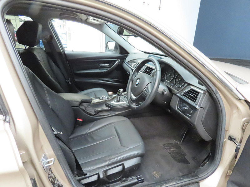 BMW 3 Series 2.0 320d Luxury Auto Euro 5 (s/s) 4dr 4dr Automatic 2025