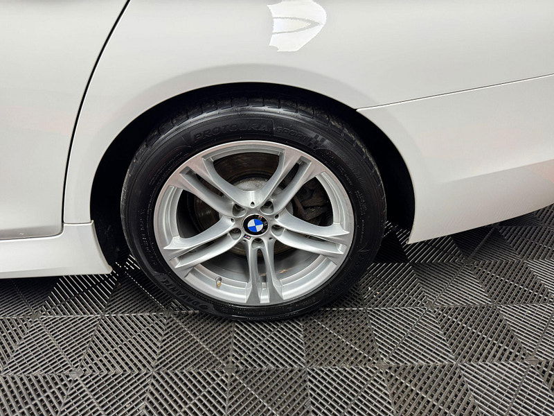 BMW 5 Series 3.0 530d M Sport Auto Euro 6 (s/s) 4dr 4dr Automatic 2025