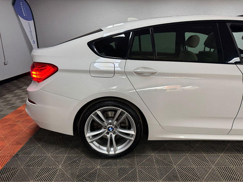 BMW 5 Series Gran Turismo 2.0 520d M Sport GT Auto Euro 6 (s/s) 5dr 5dr Automatic 2025