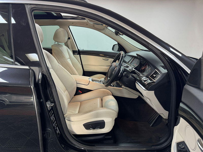 BMW 5 Series Gran Turismo 3.0 530d Luxury GT Auto Euro 6 (s/s) 5dr 5dr Automatic 2025