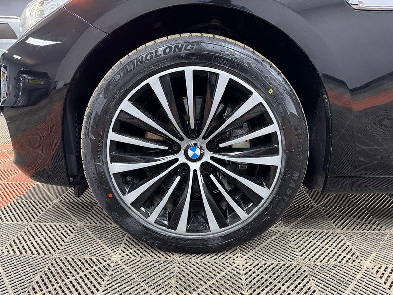 BMW 5 Series Gran Turismo 3.0 530d Luxury GT Auto Euro 6 (s/s) 5dr 5dr Automatic 2025