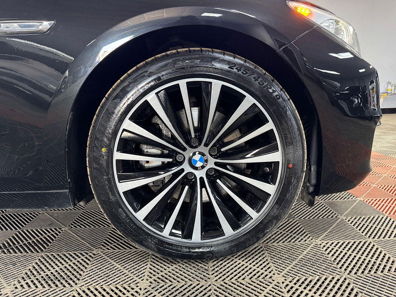 BMW 5 Series Gran Turismo 3.0 530d Luxury GT Auto Euro 6 (s/s) 5dr 5dr Automatic 2025
