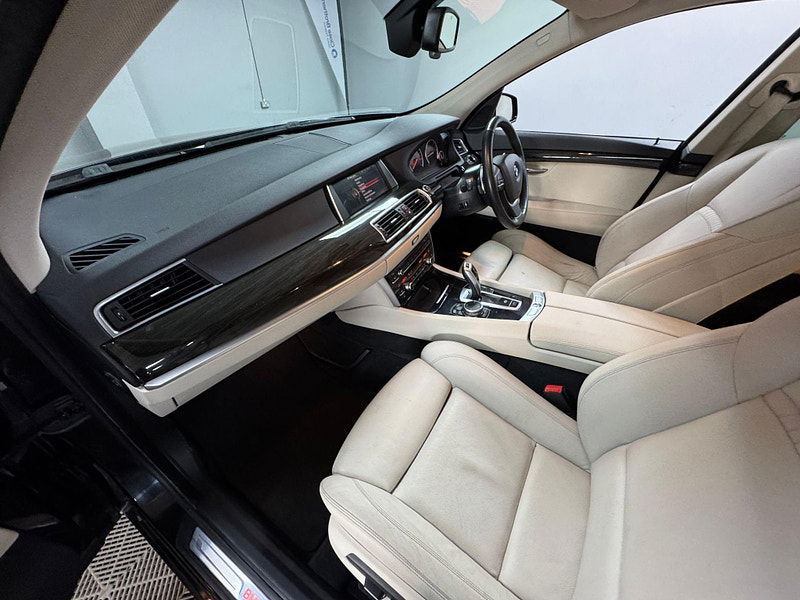 BMW 5 Series Gran Turismo 3.0 530d Luxury GT Auto Euro 6 (s/s) 5dr 5dr Automatic 2025