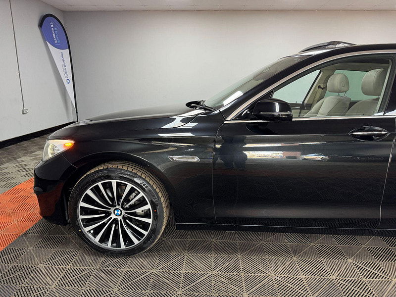 BMW 5 Series Gran Turismo 3.0 530d Luxury GT Auto Euro 6 (s/s) 5dr 5dr Automatic 2025