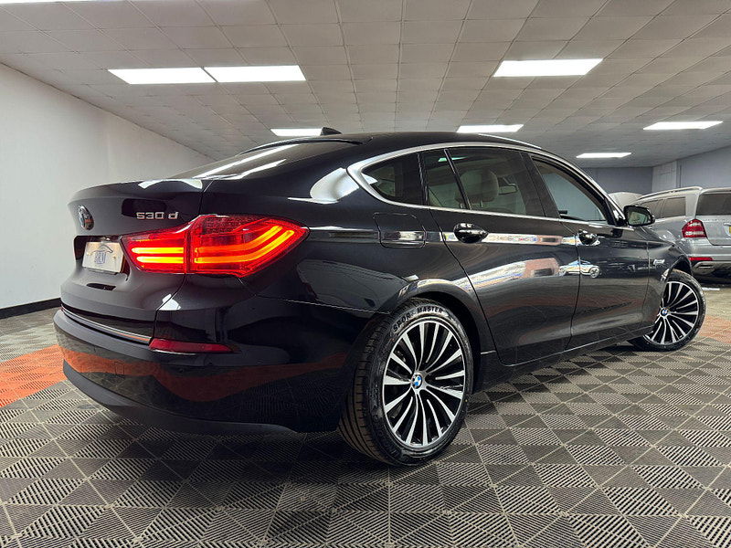 BMW 5 Series Gran Turismo 3.0 530d Luxury GT Auto Euro 6 (s/s) 5dr 5dr Automatic 2025