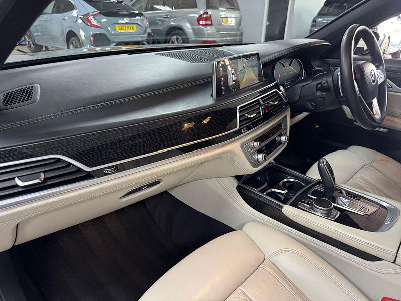 BMW 7 Series 3.0 730d M Sport Auto xDrive Euro 6 (s/s) 4dr 4dr Automatic 2025