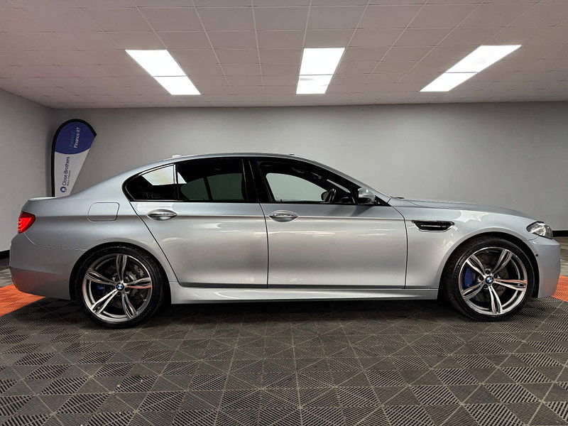 BMW M5 4.4 V8 DCT Euro 6 (s/s) 4dr 4dr Automatic 2024