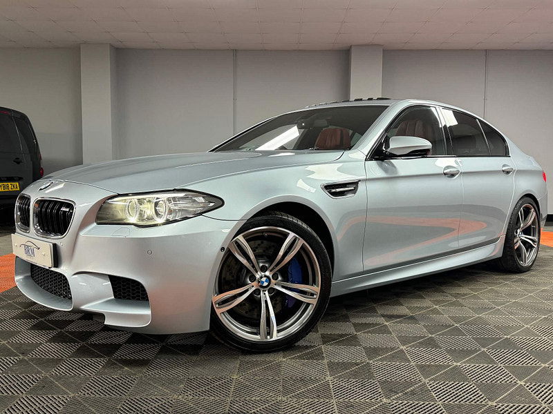 BMW M5 4.4 V8 DCT Euro 6 (s/s) 4dr 4dr Automatic 2024