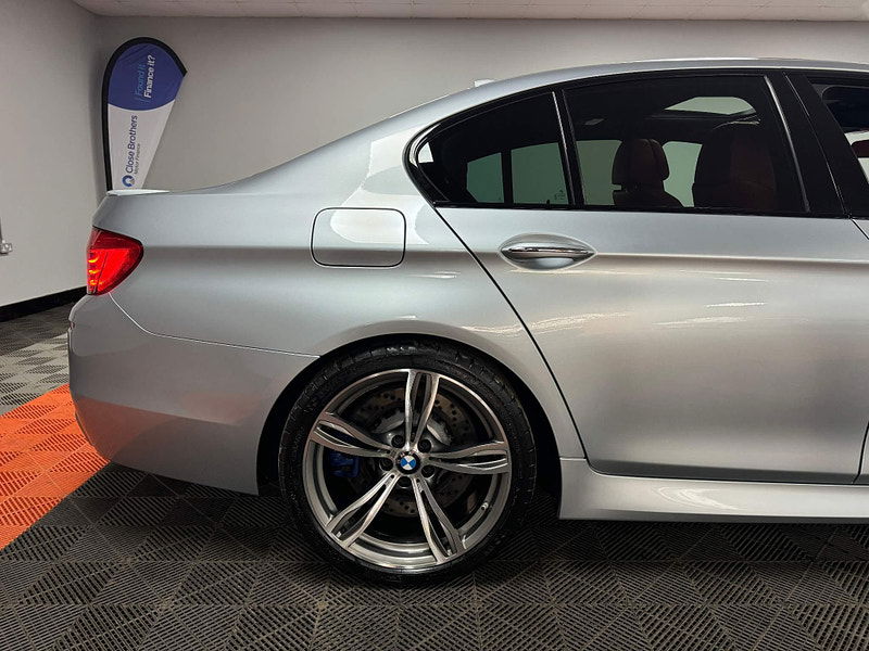 BMW M5 4.4 V8 DCT Euro 6 (s/s) 4dr 4dr Automatic 2024