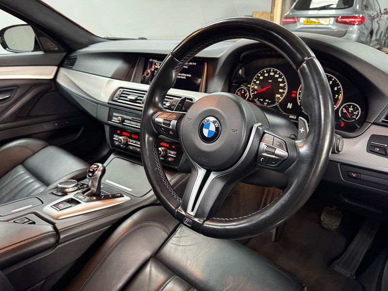 BMW M5 4.4 V8 DCT Euro 6 (s/s) 4dr 4dr Automatic 2025