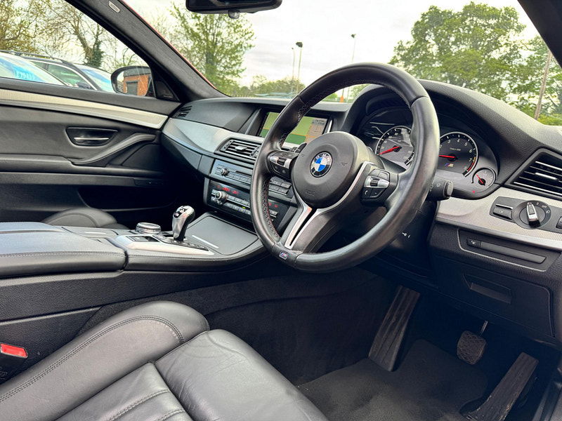 BMW M5 4.4 V8 DCT Euro 6 (s/s) 4dr 4dr Automatic 2025