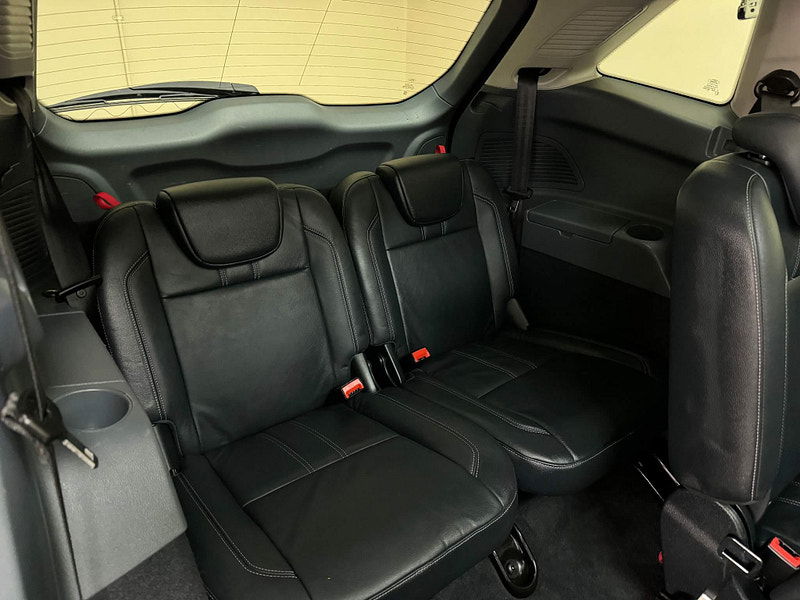 Ford Grand C-Max 2.0 TDCi Titanium Euro 5 5dr 5dr Manual 2025