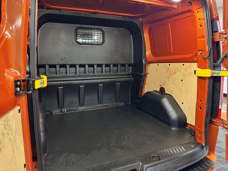 Ford Transit Custom 2.0 310 EcoBlue Sport Crew Van Auto L1 H1 Euro 6 (s/s) 6dr (5 Seat) 6dr Automatic 2025