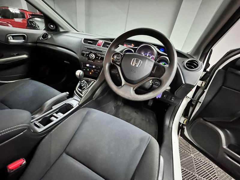 Honda Civic 1.6 i-DTEC Black Edition Tourer Euro 5 (s/s) 5dr 5dr Manual 2026