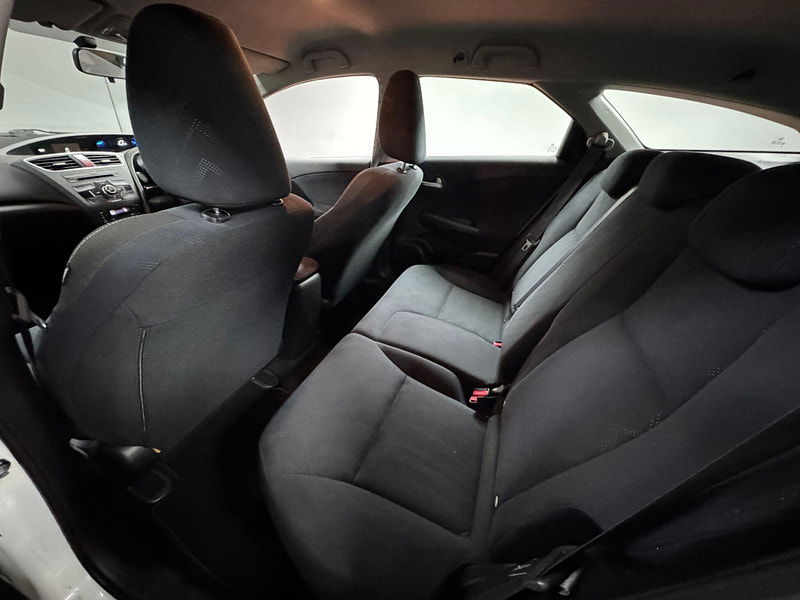 Honda Civic 1.6 i-DTEC Black Edition Tourer Euro 5 (s/s) 5dr 5dr Manual 2026