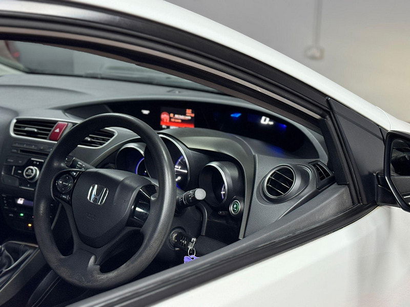 Honda Civic 1.6 i-DTEC Black Edition Tourer Euro 5 (s/s) 5dr 5dr Manual 2026