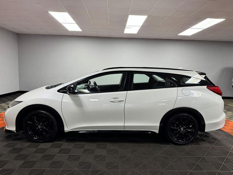 Honda Civic 1.6 i-DTEC Black Edition Tourer Euro 5 (s/s) 5dr 5dr Manual 2026