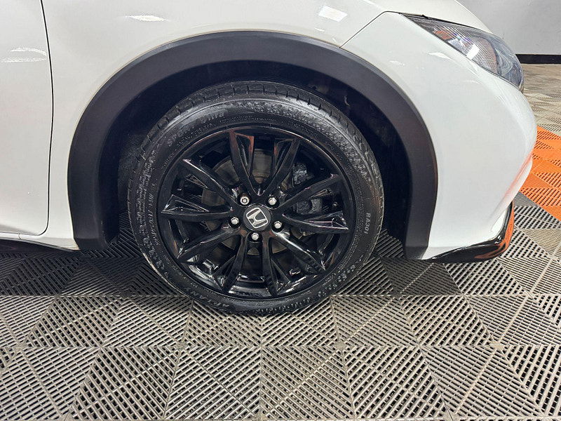 Honda Civic 1.6 i-DTEC Black Edition Tourer Euro 5 (s/s) 5dr 5dr Manual 2026