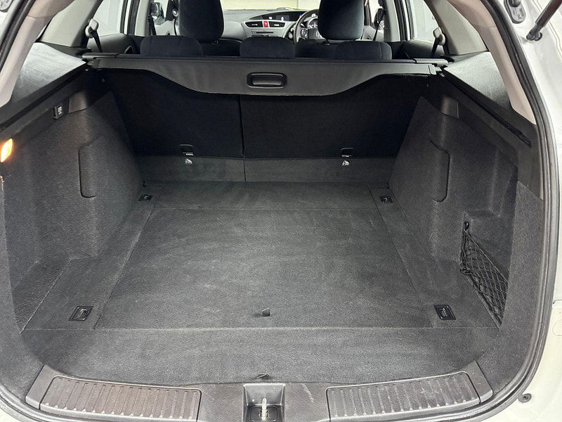 Honda Civic 1.6 i-DTEC Black Edition Tourer Euro 5 (s/s) 5dr 5dr Manual 2026