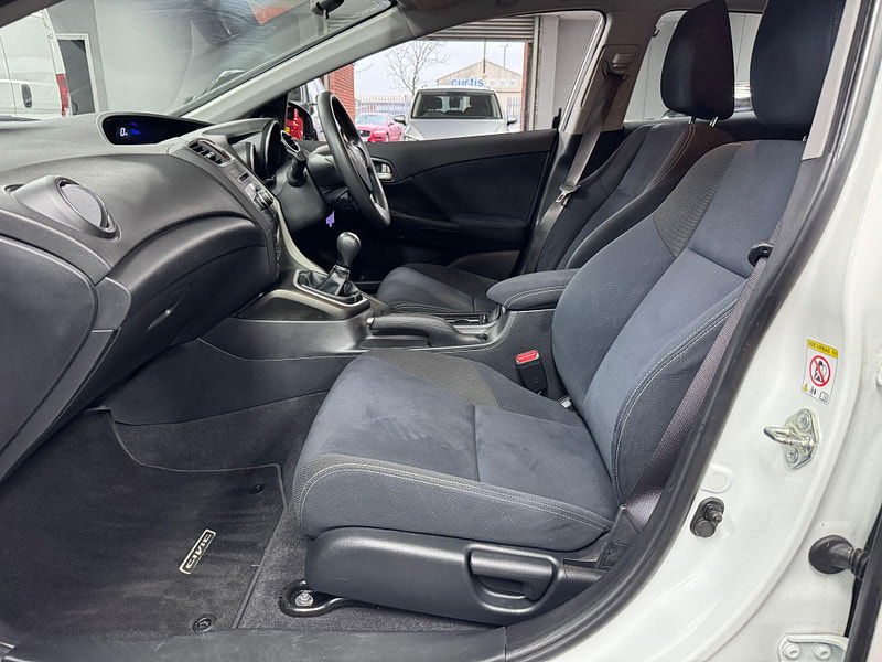 Honda Civic 1.6 i-DTEC Black Edition Tourer Euro 5 (s/s) 5dr 5dr Manual 2026