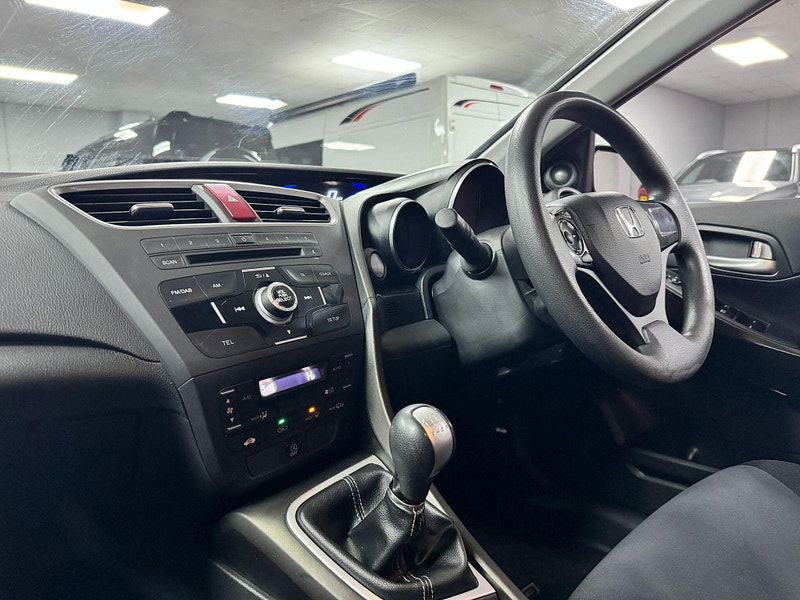 Honda Civic 1.6 i-DTEC Black Edition Tourer Euro 5 (s/s) 5dr 5dr Manual 2026