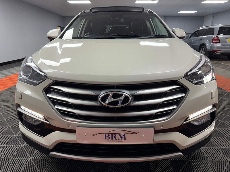 Hyundai Santa Fe 2.2 CRDi Blue Drive Premium SE 4WD Euro 6 (s/s) 5dr (7 Seat) 5dr Manual 2025