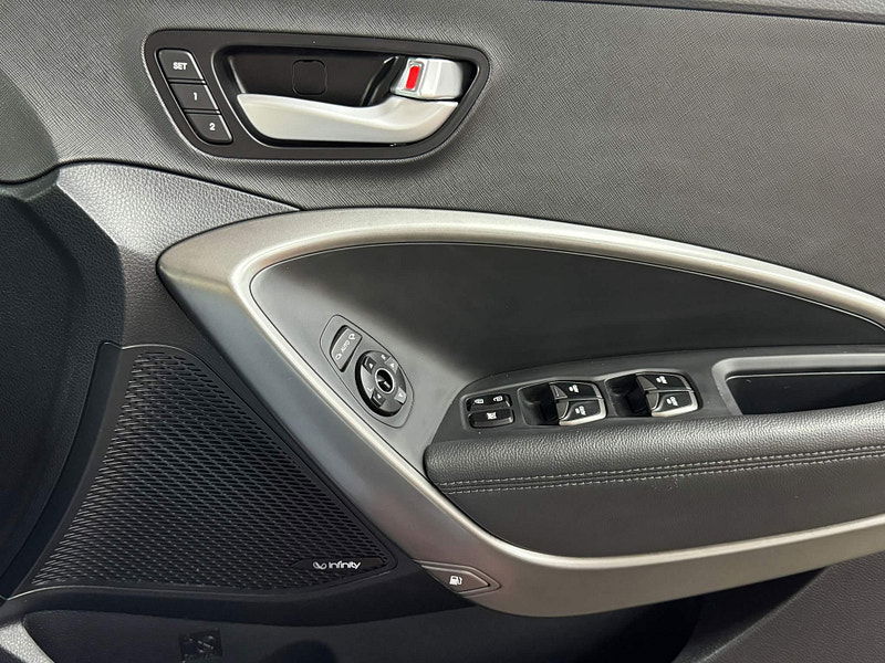 Hyundai Santa Fe 2.2 CRDi Blue Drive Premium SE Auto 4WD Euro 6 (s/s) 5dr (7 Seat) 5dr Automatic 2025